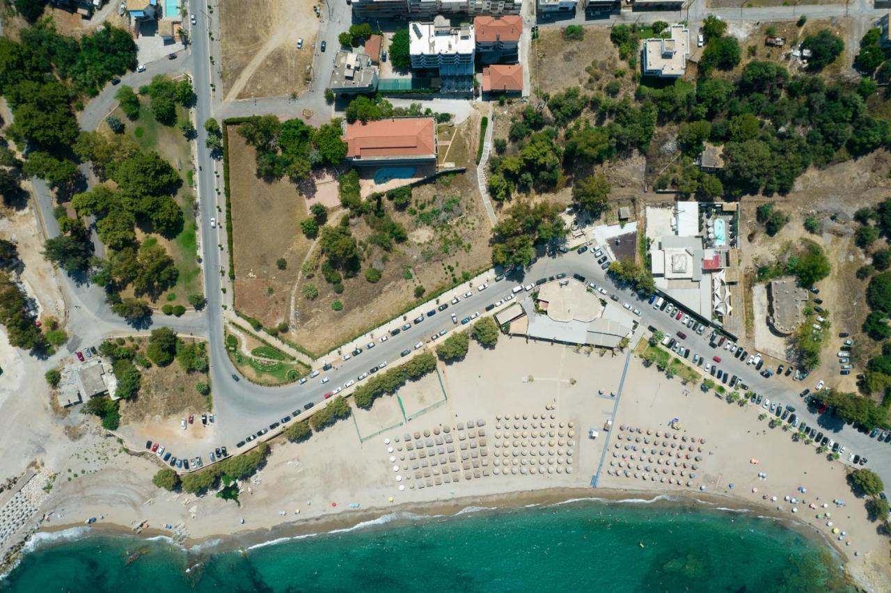 Elegant Beach Hotel Kyparissia Exterior photo